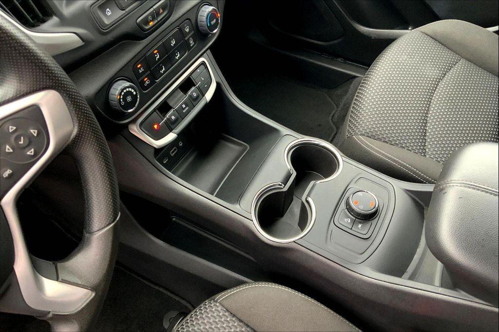 used 2024 GMC Terrain car, priced at $22,624