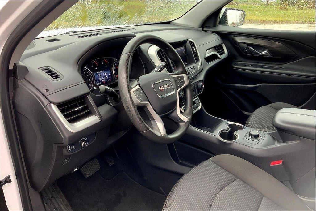 used 2024 GMC Terrain car, priced at $22,624