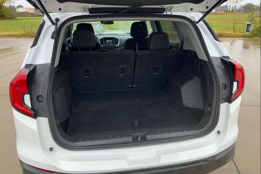used 2024 GMC Terrain car, priced at $22,624