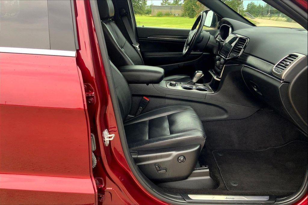 used 2022 Jeep Grand Cherokee car, priced at $25,109