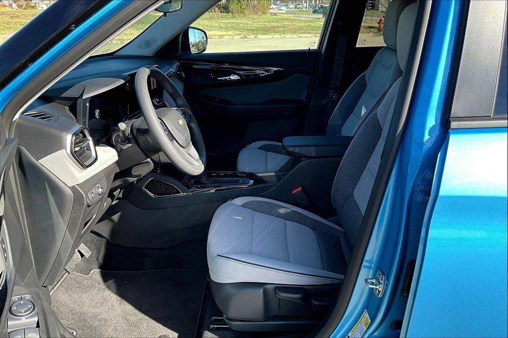 new 2026 Chevrolet TrailBlazer car, priced at $25,995