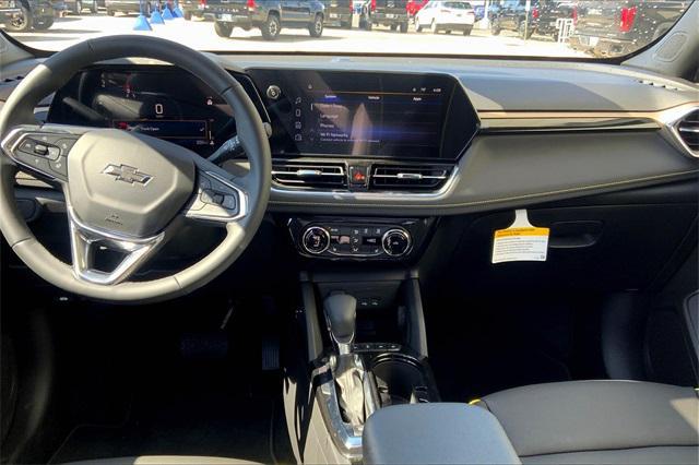new 2025 Chevrolet TrailBlazer car, priced at $28,615