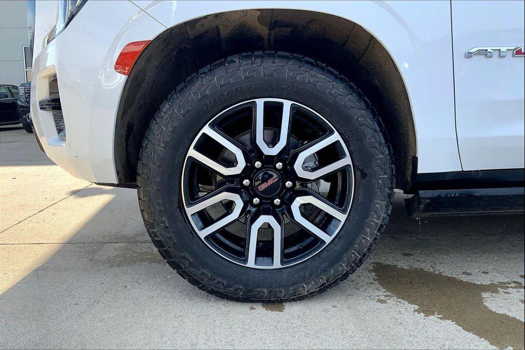 used 2023 GMC Yukon XL car, priced at $57,289