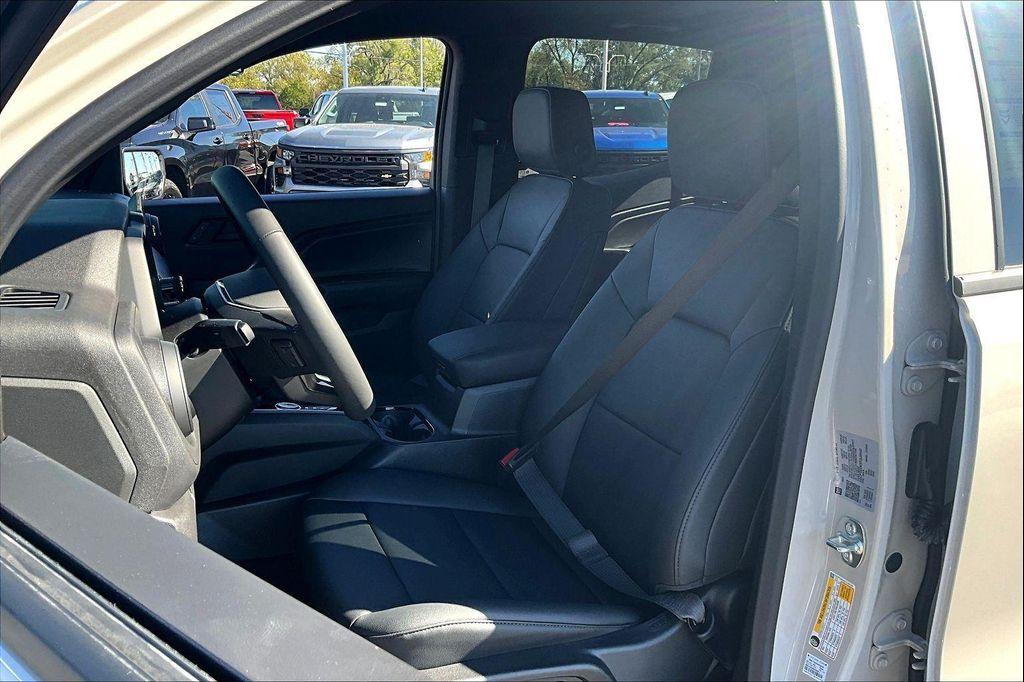 new 2026 Chevrolet Colorado car, priced at $45,235