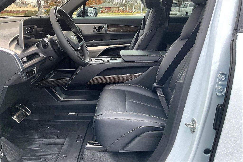 new 2026 Cadillac VISTIQ car, priced at $82,735