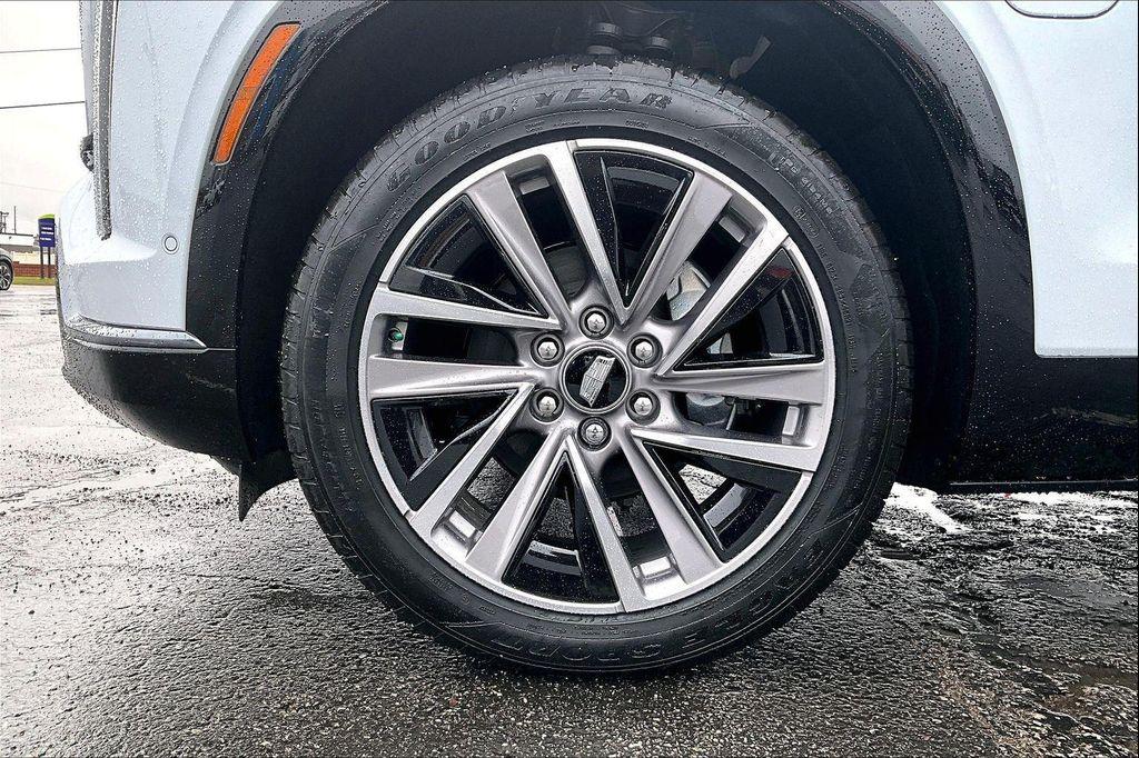 new 2026 Cadillac VISTIQ car, priced at $82,735