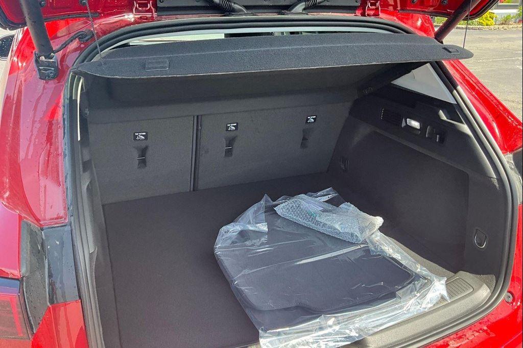 new 2025 Buick Envision car, priced at $38,735