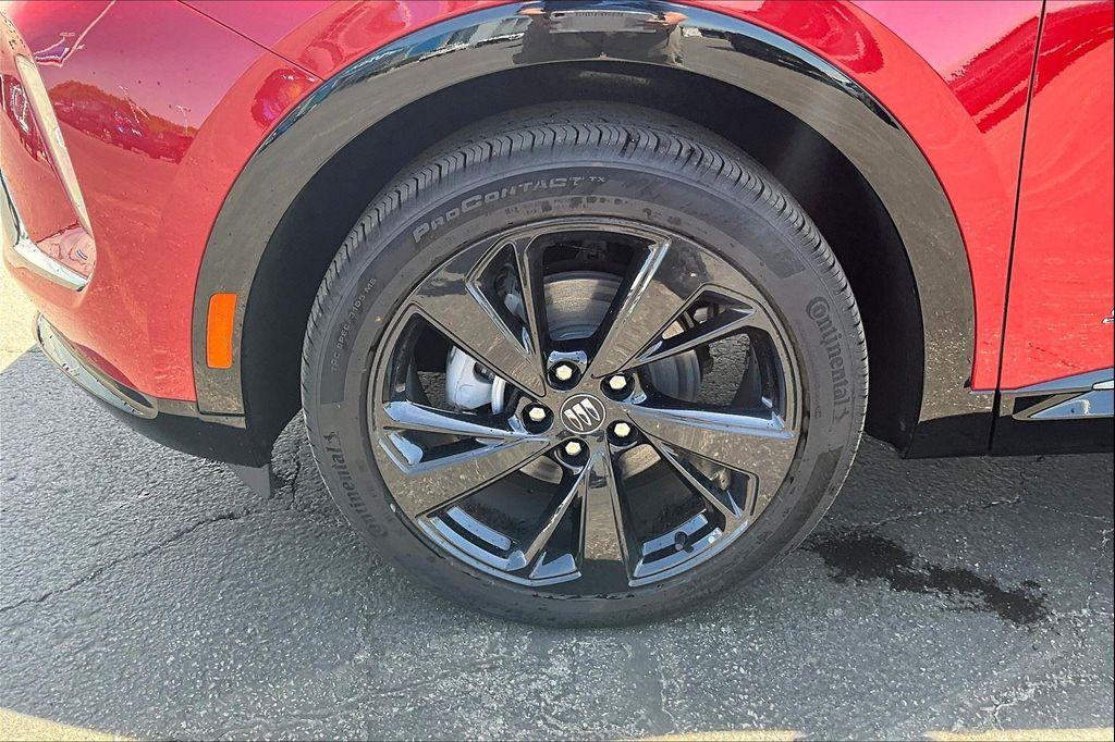 new 2025 Buick Envision car, priced at $38,735