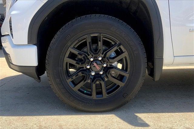 new 2025 GMC Sierra 1500 car, priced at $38,420