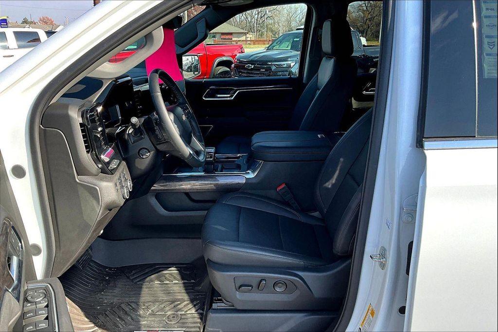 new 2025 Chevrolet Silverado 1500 car, priced at $59,515