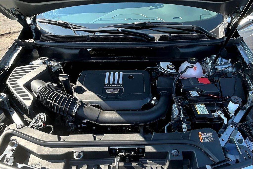 new 2025 Cadillac XT5 car, priced at $45,915