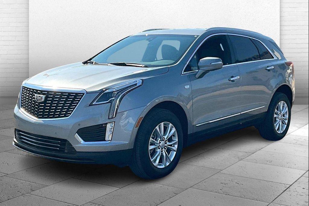 new 2025 Cadillac XT5 car, priced at $45,915