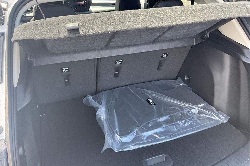 new 2025 Buick Encore GX car, priced at $28,085