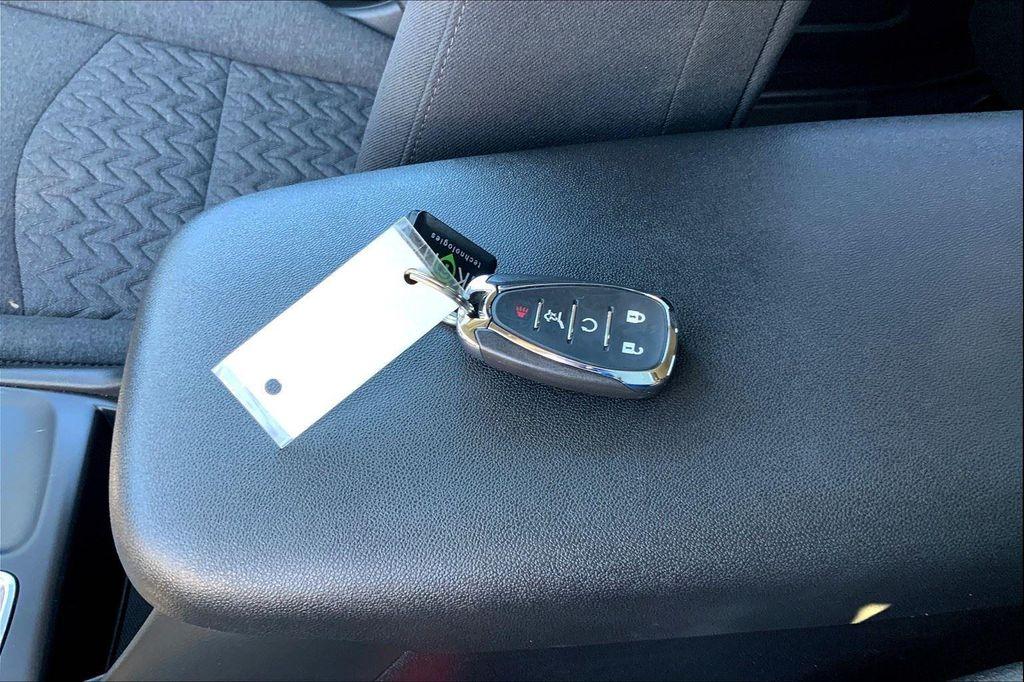 used 2023 Chevrolet Equinox car, priced at $21,989