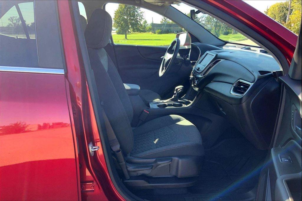 used 2023 Chevrolet Equinox car, priced at $21,989