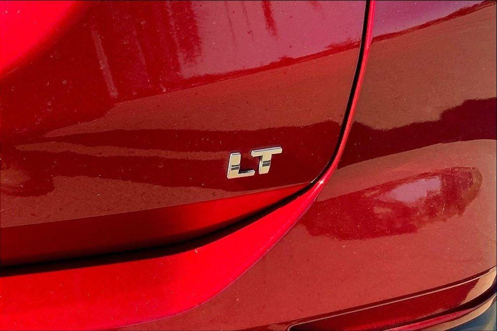 used 2023 Chevrolet Equinox car, priced at $21,989