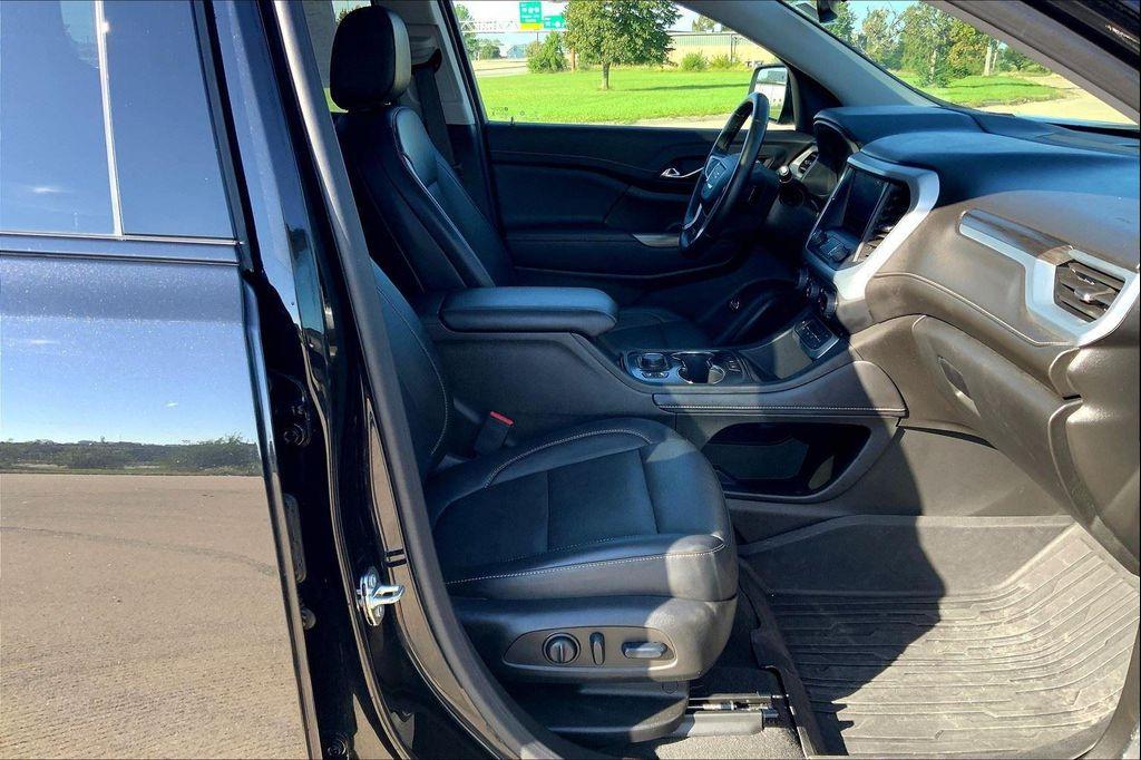 used 2023 GMC Acadia car, priced at $33,007