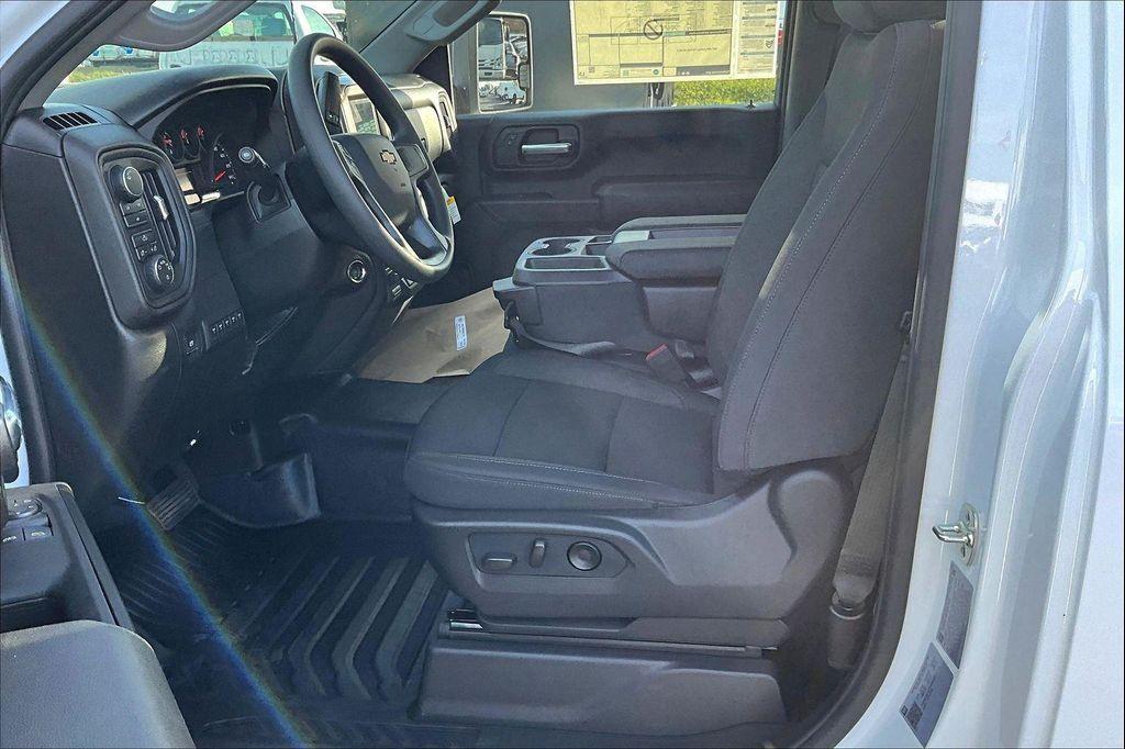 new 2026 Chevrolet Silverado 3500 car, priced at $61,923
