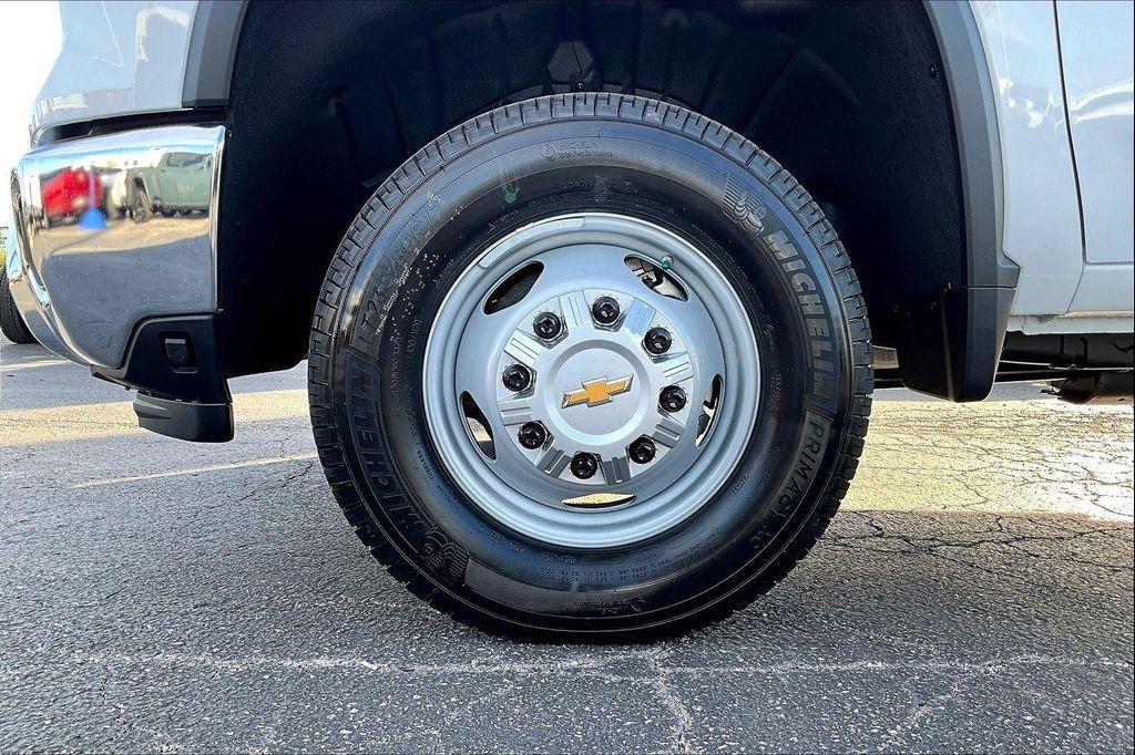 new 2026 Chevrolet Silverado 3500 car, priced at $61,923