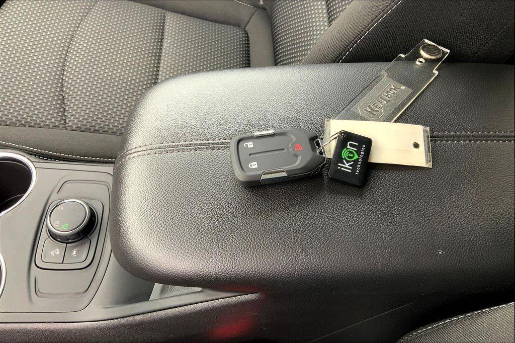 used 2024 GMC Terrain car, priced at $23,942