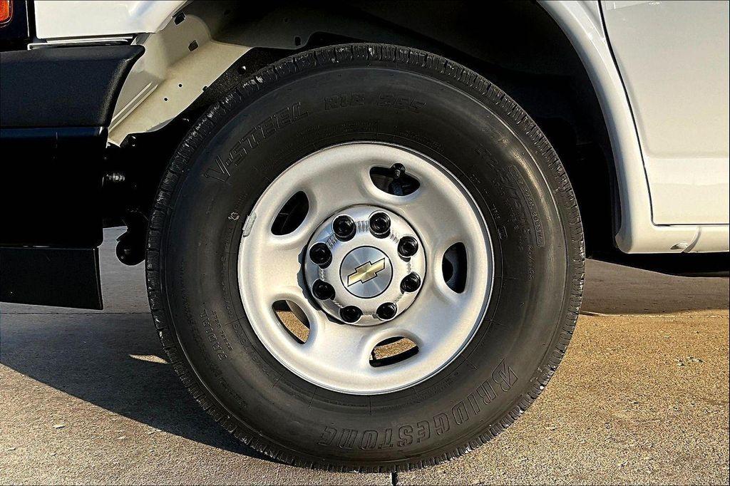 new 2025 Chevrolet Express 2500 car, priced at $37,720