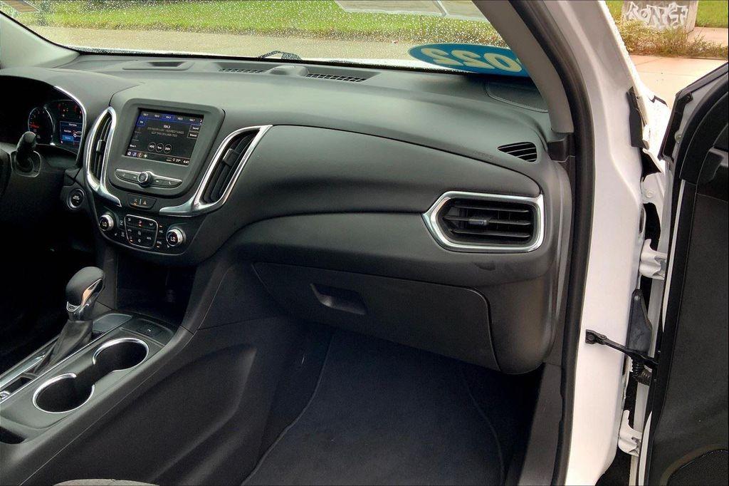 used 2022 Chevrolet Equinox car, priced at $20,188