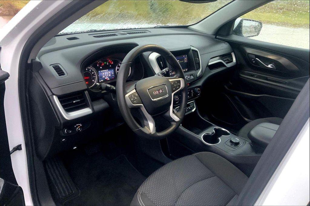 used 2024 GMC Terrain car, priced at $22,624