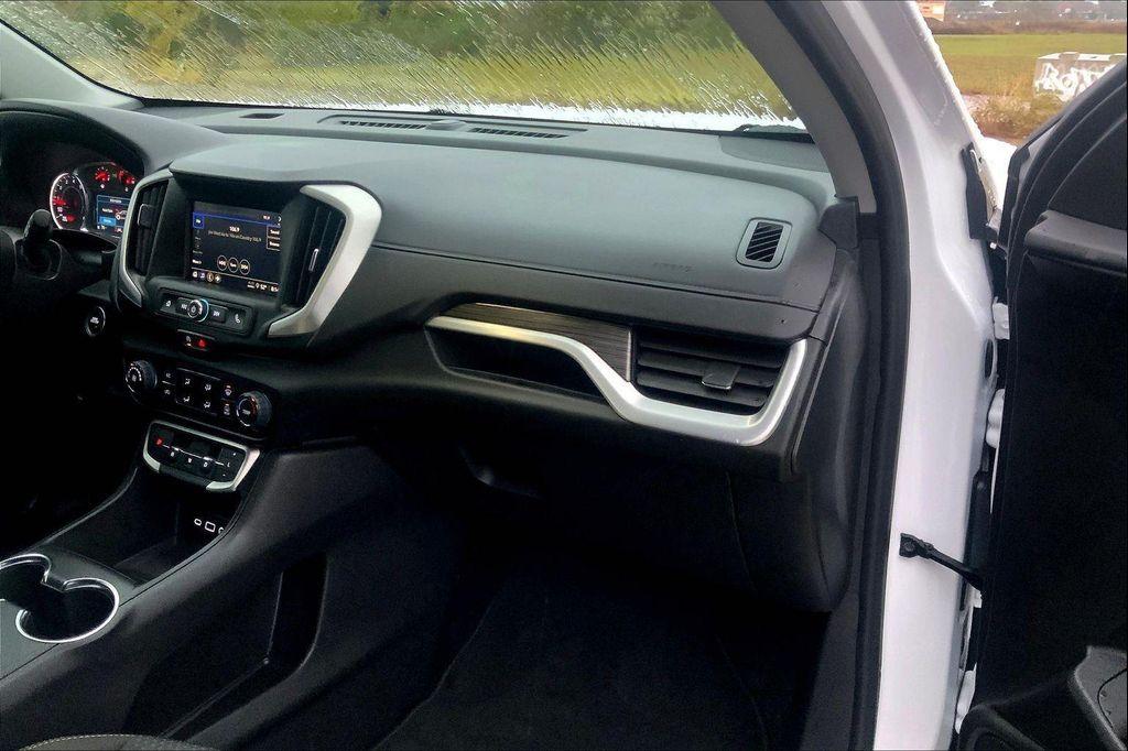 used 2024 GMC Terrain car, priced at $22,624