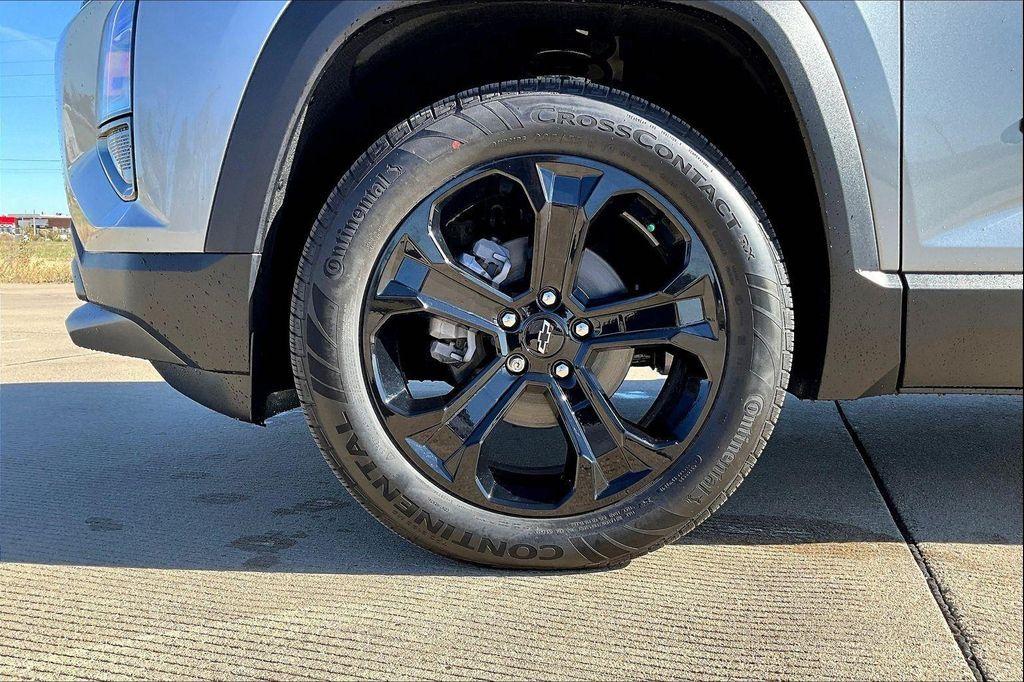 new 2026 Chevrolet Equinox car, priced at $35,535