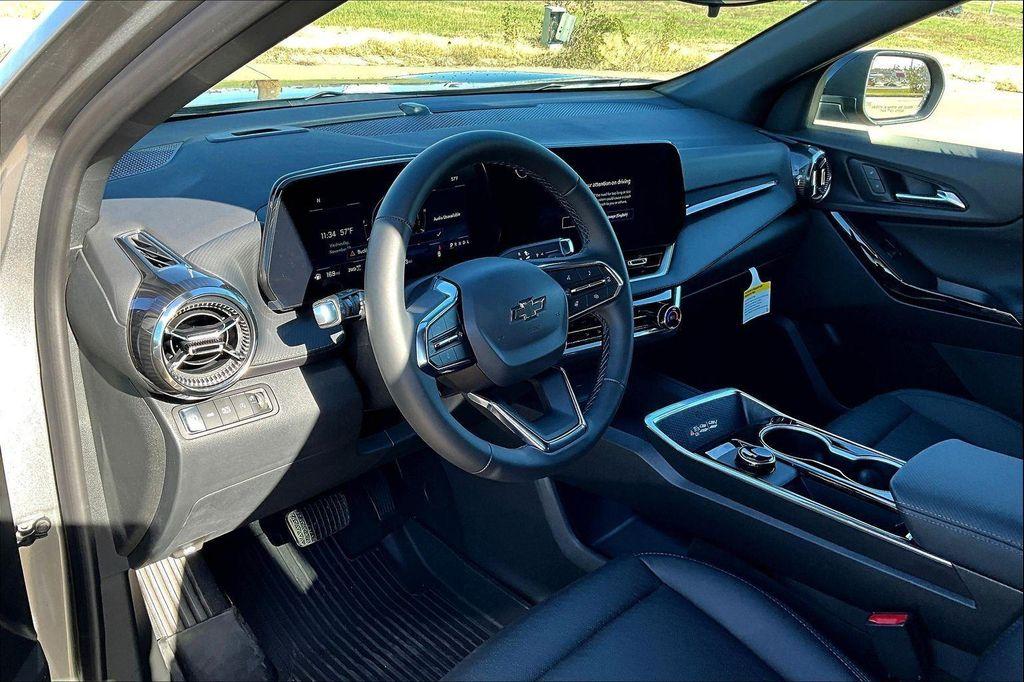 new 2026 Chevrolet Equinox car, priced at $35,535