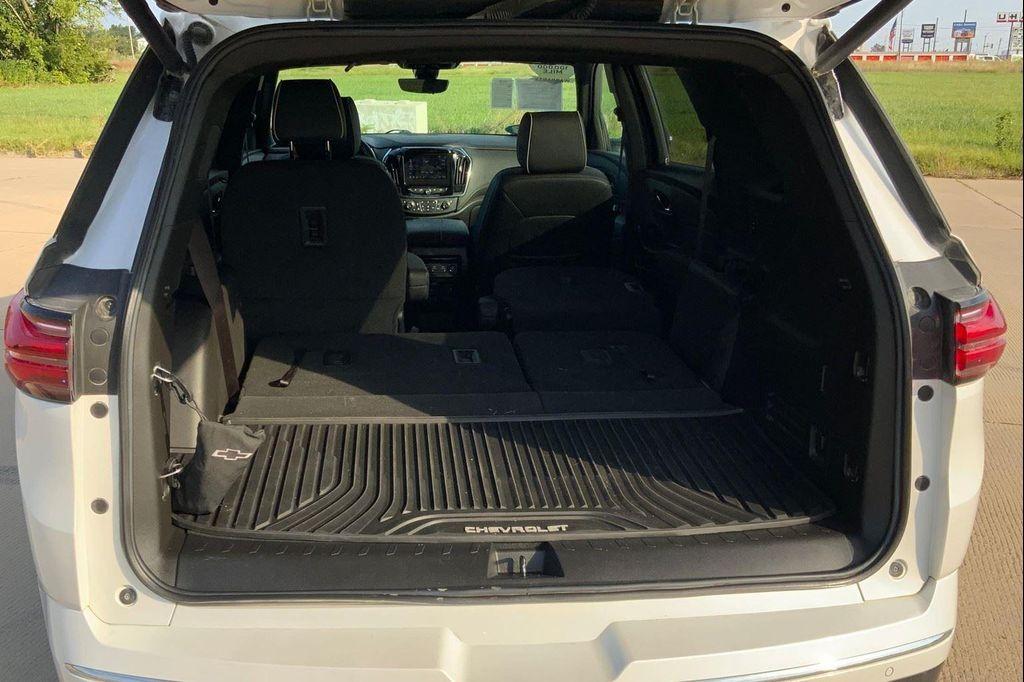 used 2023 Chevrolet Traverse car, priced at $36,691
