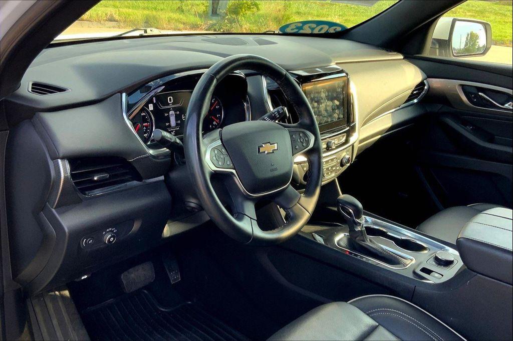 used 2023 Chevrolet Traverse car, priced at $36,691