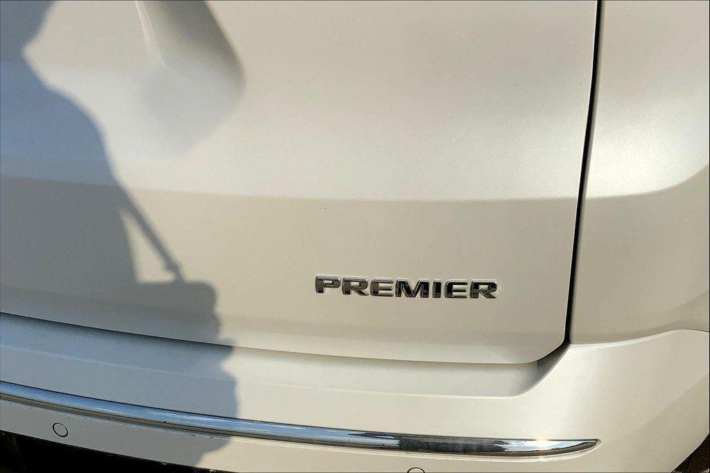 used 2023 Chevrolet Traverse car, priced at $36,691