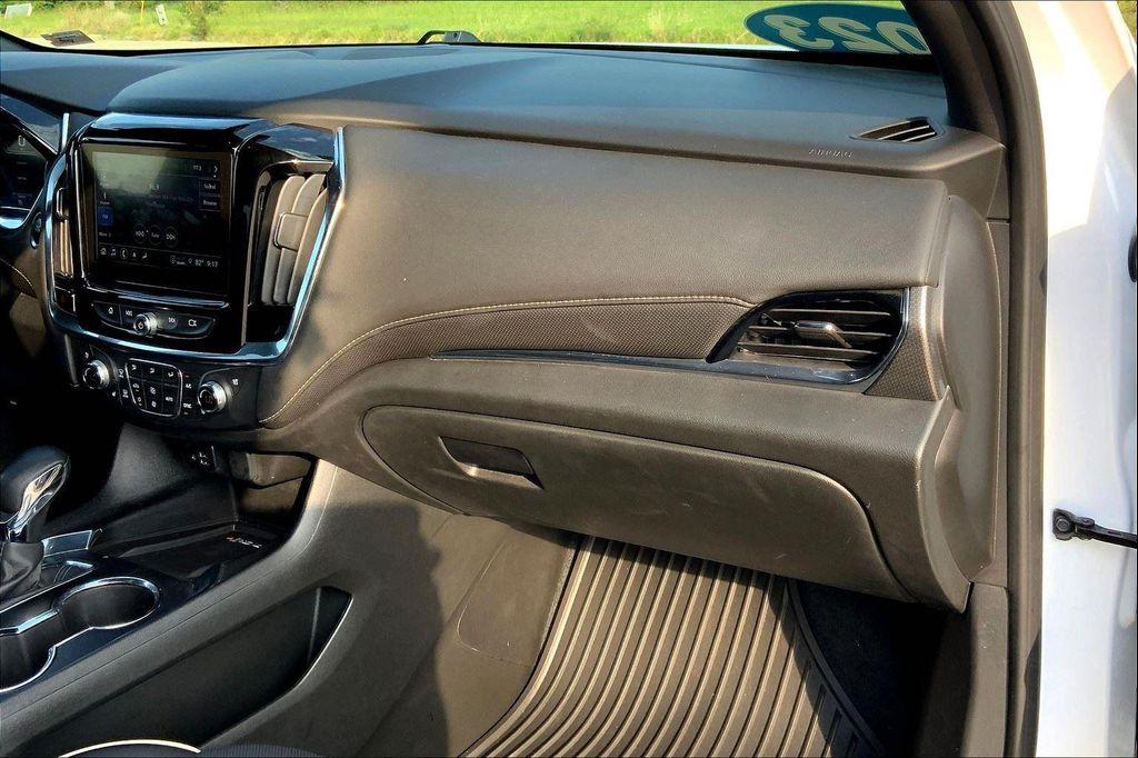 used 2023 Chevrolet Traverse car, priced at $36,691