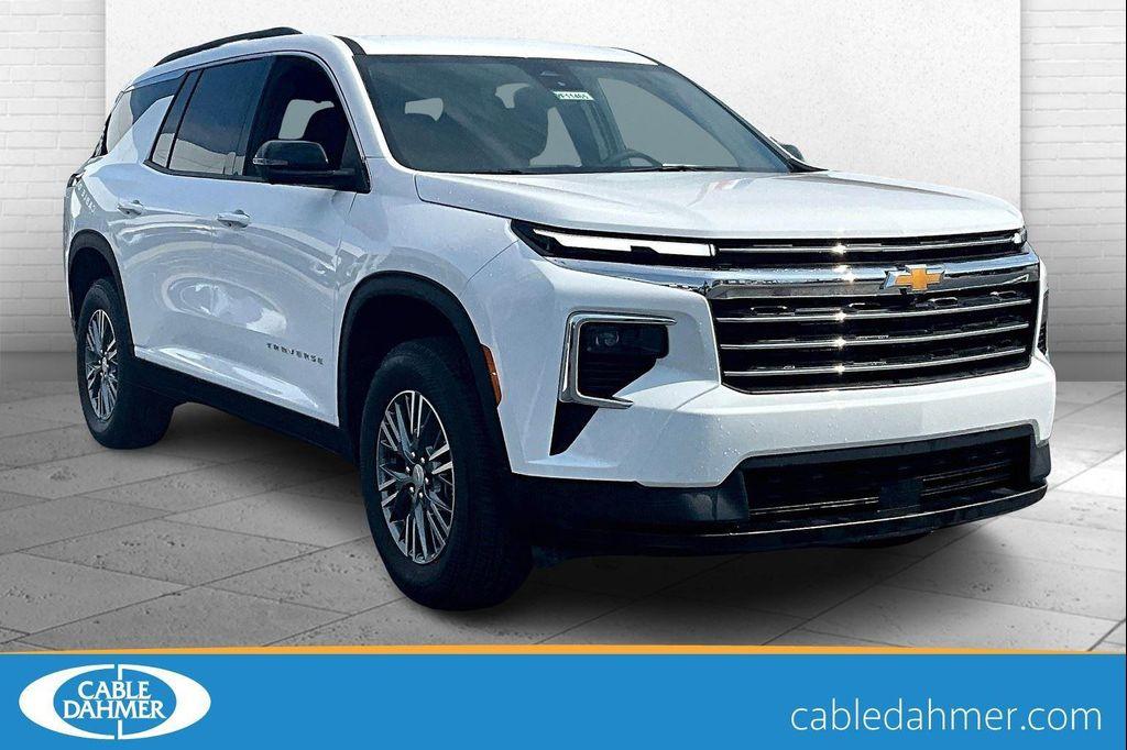 new 2025 Chevrolet Traverse car, priced at $39,995