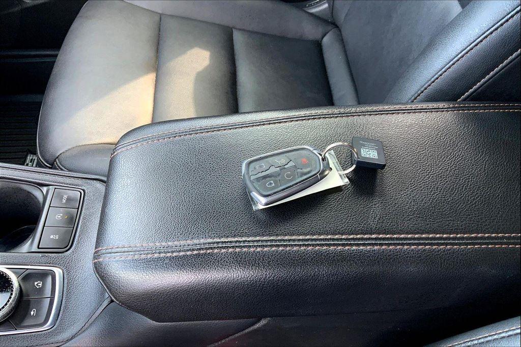 used 2021 Cadillac XT4 car, priced at $22,724