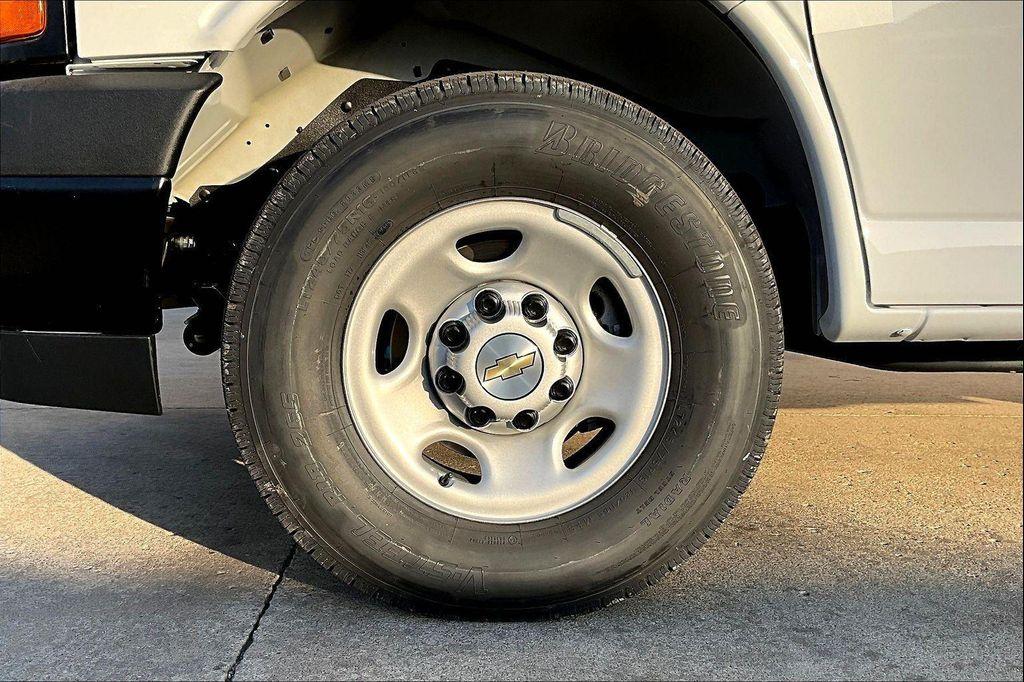 new 2025 Chevrolet Express 2500 car, priced at $37,720