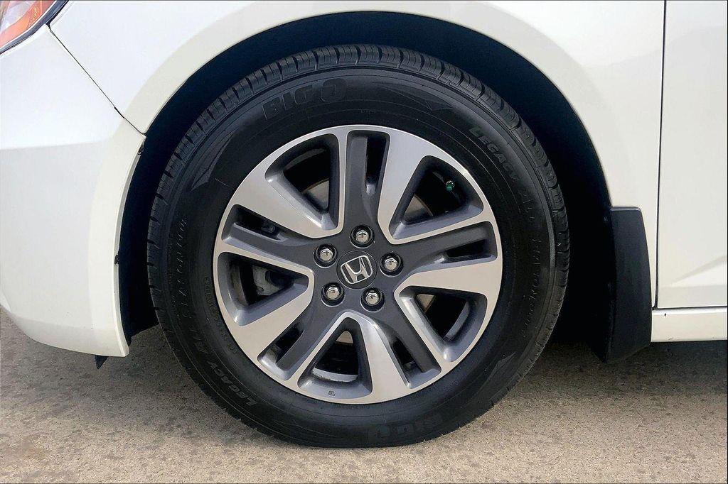 used 2016 Honda Odyssey car, priced at $17,071