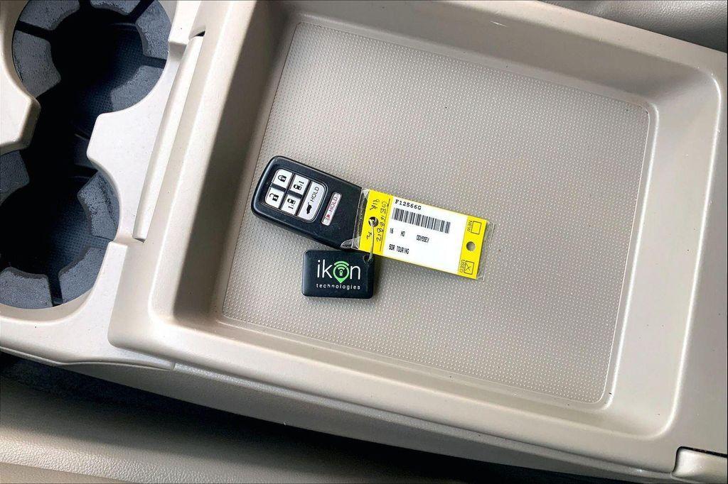 used 2016 Honda Odyssey car, priced at $17,071