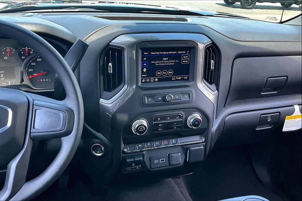 new 2025 GMC Sierra 1500 car, priced at $38,115