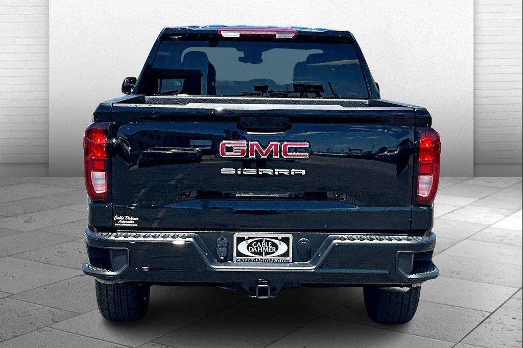 new 2025 GMC Sierra 1500 car, priced at $38,115