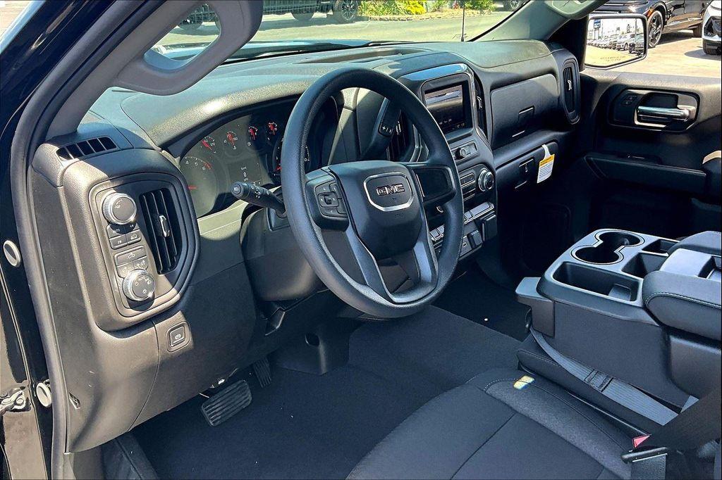 new 2025 GMC Sierra 1500 car, priced at $38,115