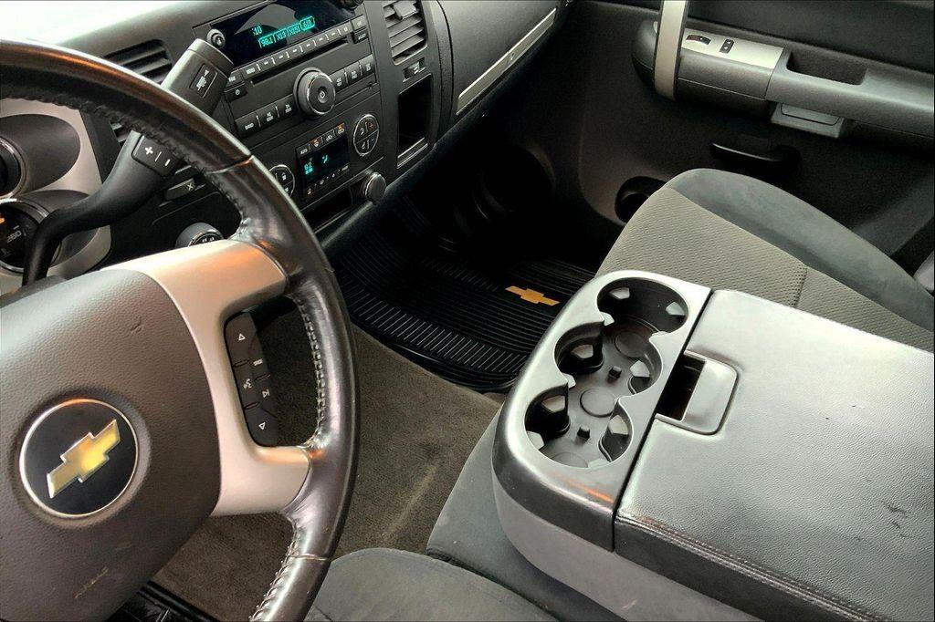 used 2007 Chevrolet Silverado 2500 car, priced at $16,999