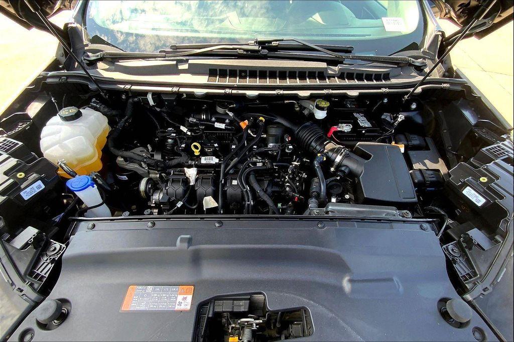 used 2024 Ford Edge car, priced at $24,322