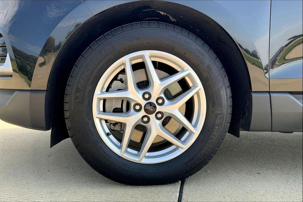 used 2024 Ford Edge car, priced at $24,322