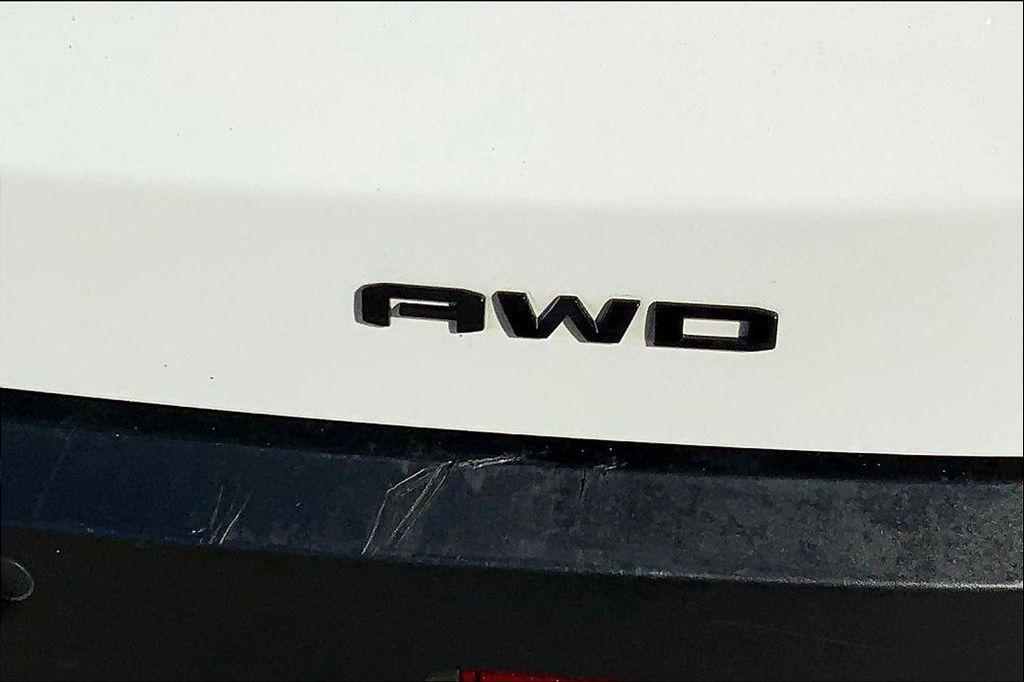 used 2023 GMC Acadia car, priced at $31,990