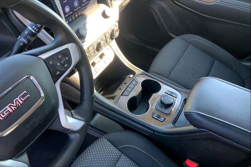 used 2023 GMC Acadia car, priced at $31,990