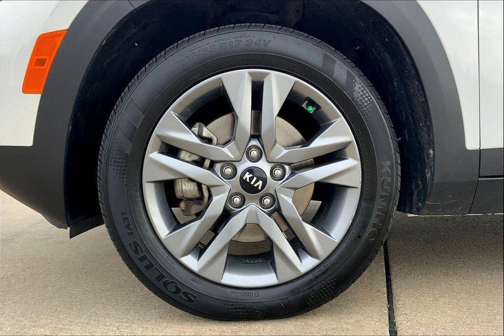used 2021 Kia Seltos car, priced at $14,019