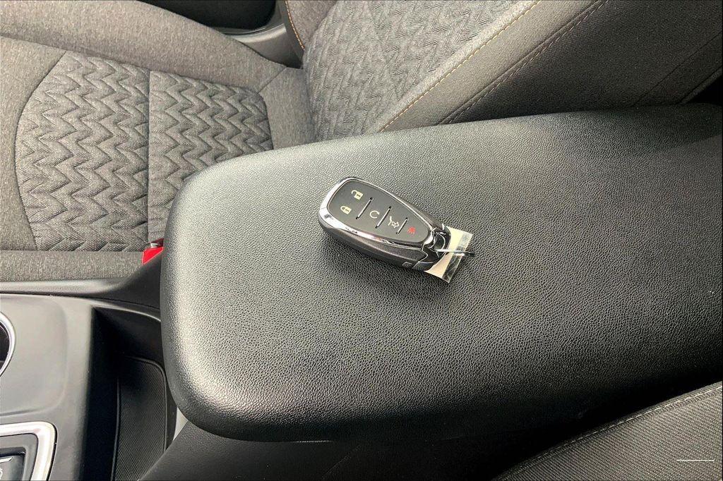 used 2024 Chevrolet Equinox car, priced at $20,553