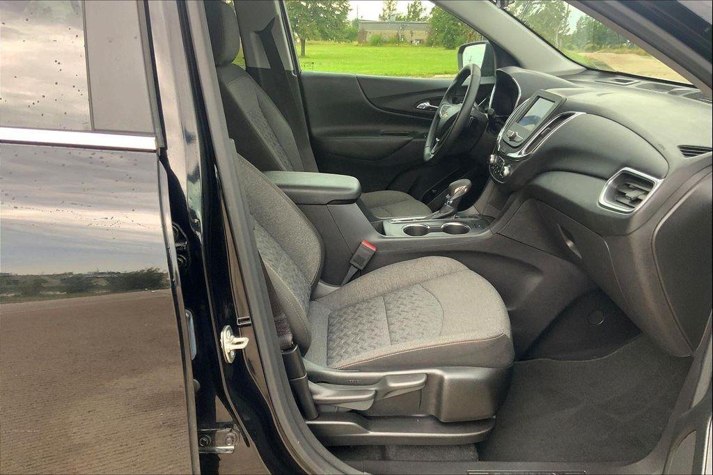 used 2024 Chevrolet Equinox car, priced at $20,553